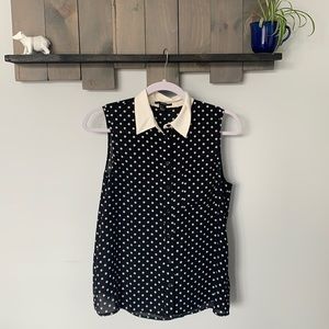 Sleeveless blouse